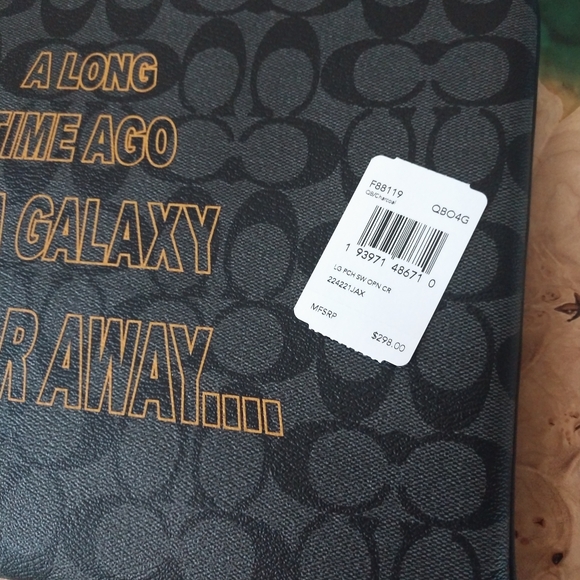 SOLD! Star wars x Coach large pouch NWT - Picture 6 of 8